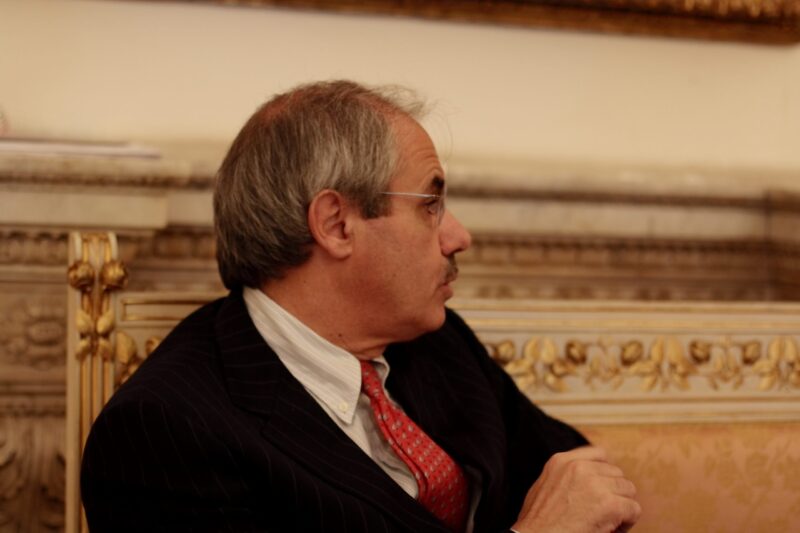 Il presidente della Regione Raffaele Lombardo 4 scaled